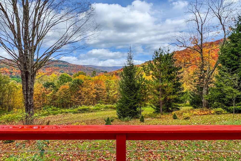 cabin mountain 3 autumn deck