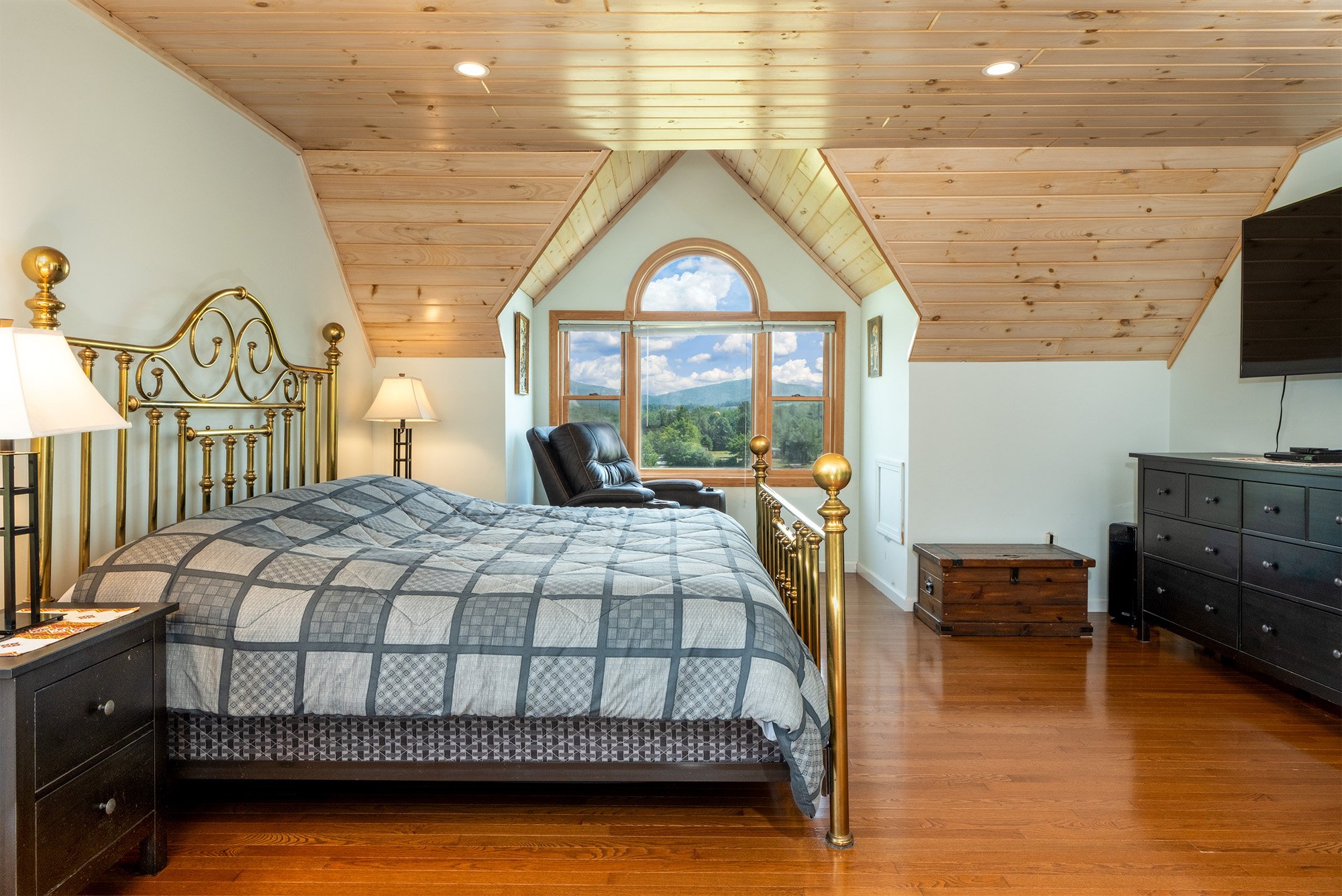 1025 Gaffey Rd - 0017