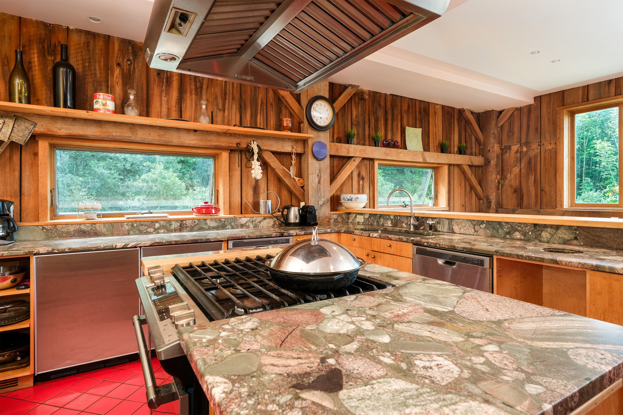 015 -Cooking Center- 105 Stewart Rd