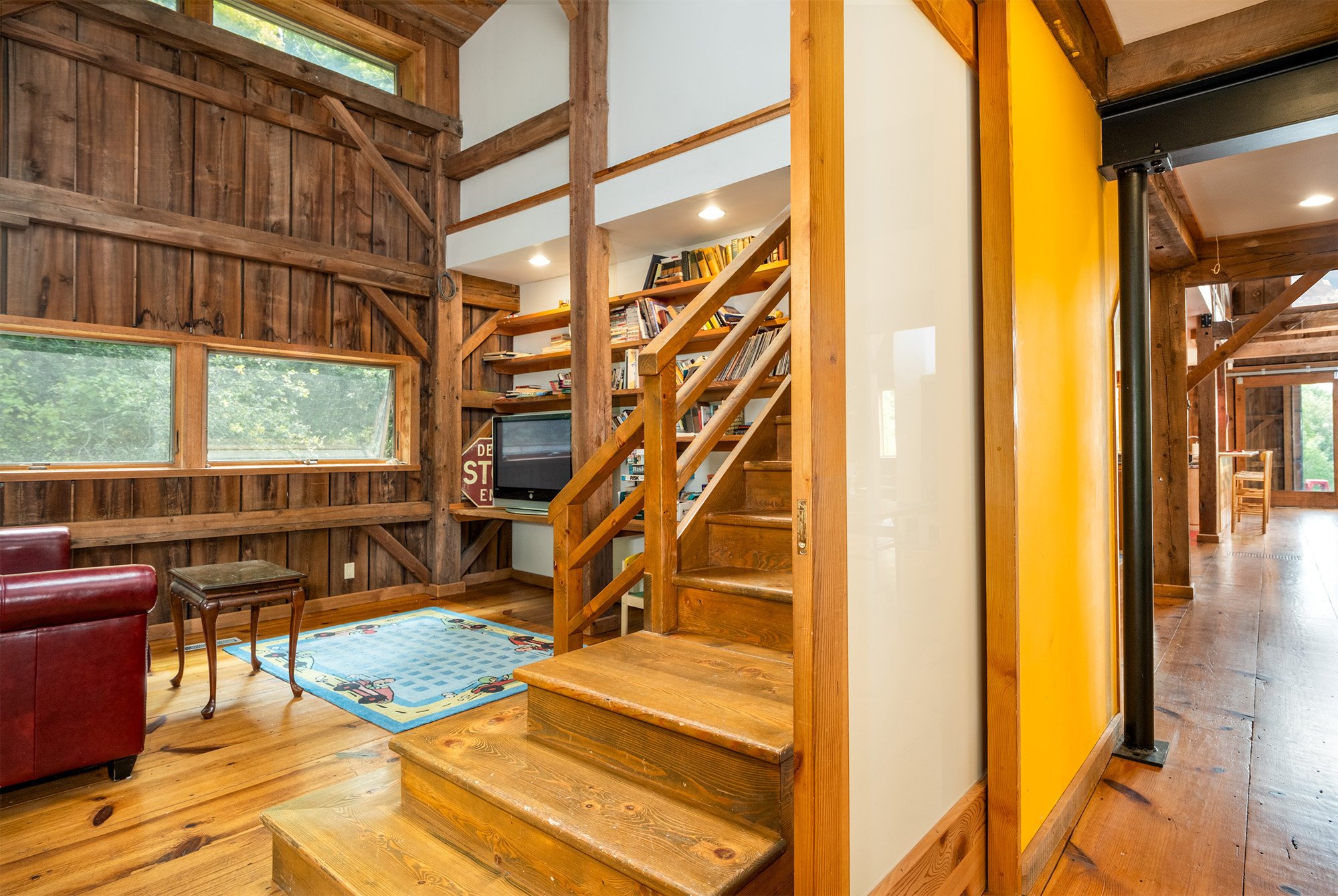 027 -Private Library- 105 Stewart Rd