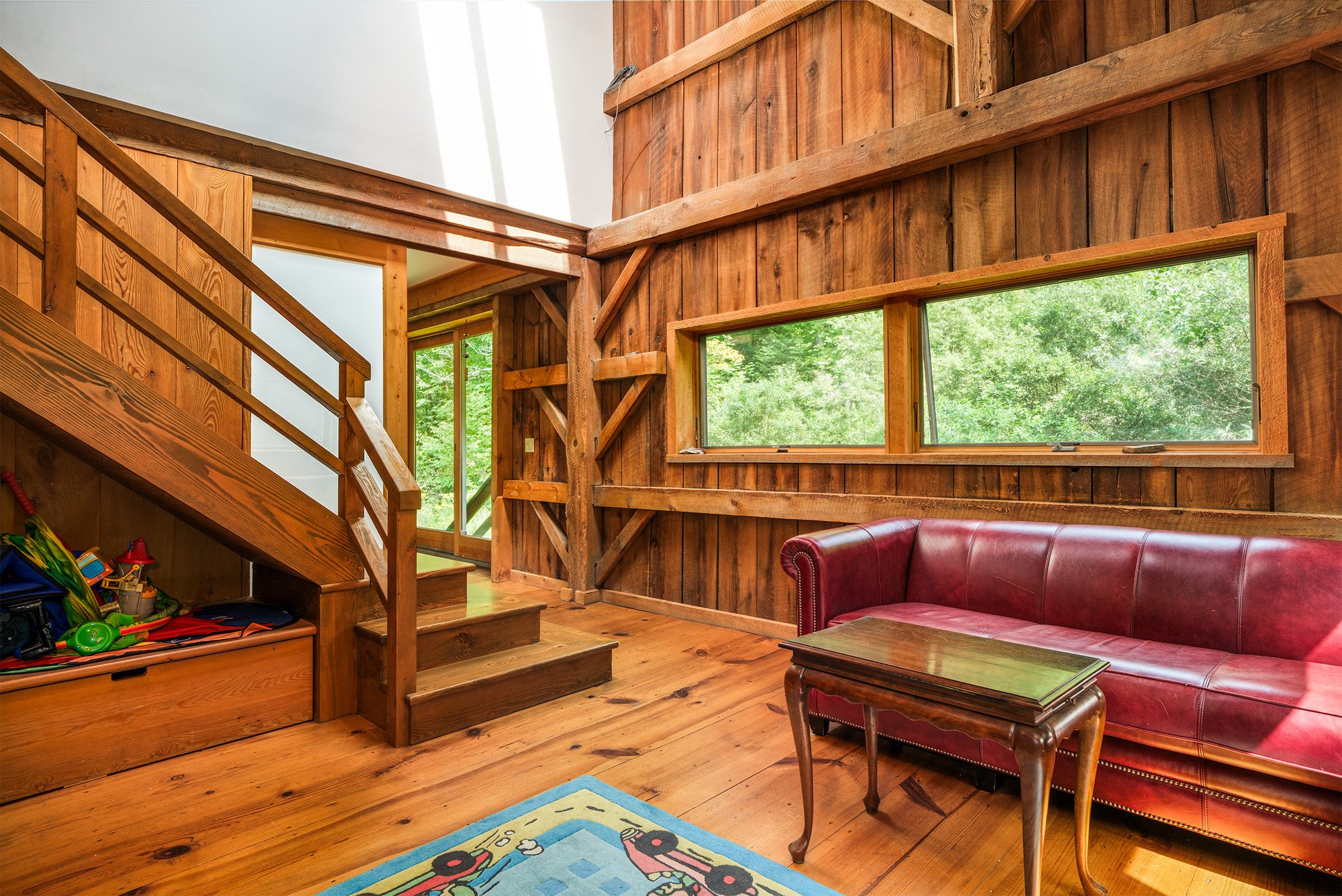 028 -2nd Floor Stairs- 105 Stewart Rd