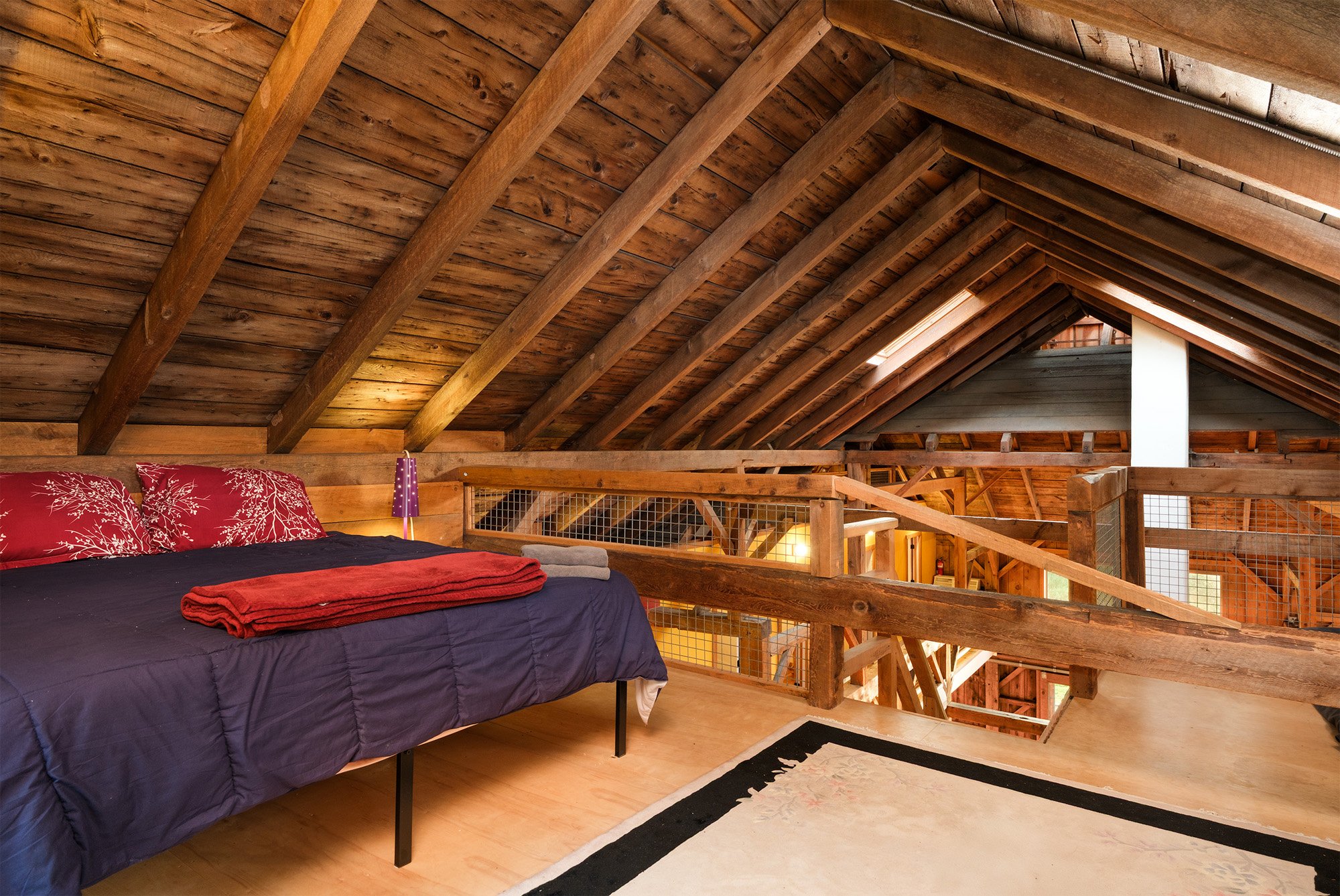 047 -Guest Loft 2- 105 Stewart Rd