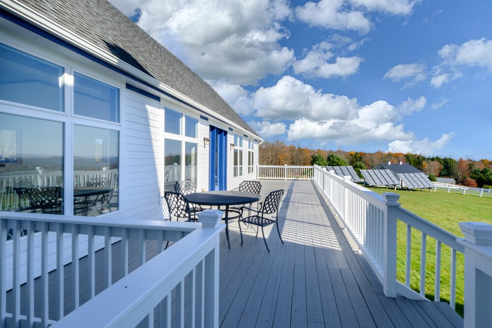 Pool Room Deck with Amazing View