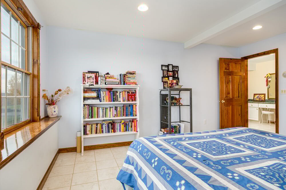 Ground Floor Bedroom with Dressing Room & Walk-In Closet
