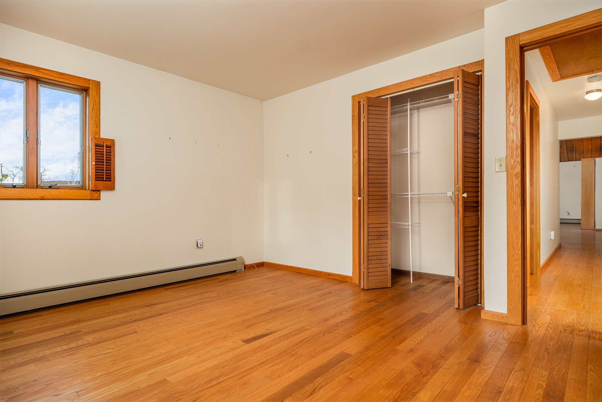 24 Bedroom 2 - 260 Southside Dr