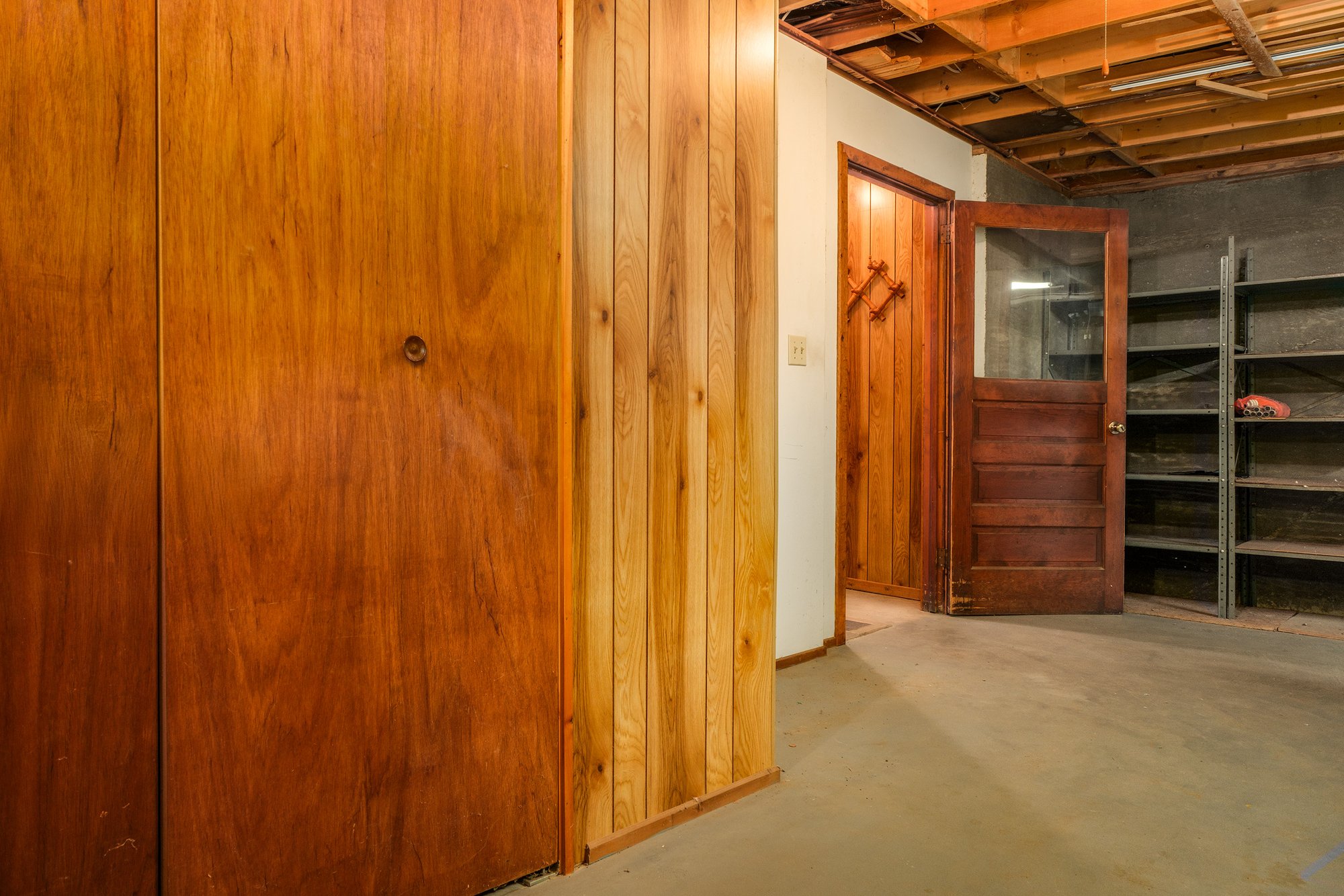 30 Lower-Level landing - 260 Southside Dr