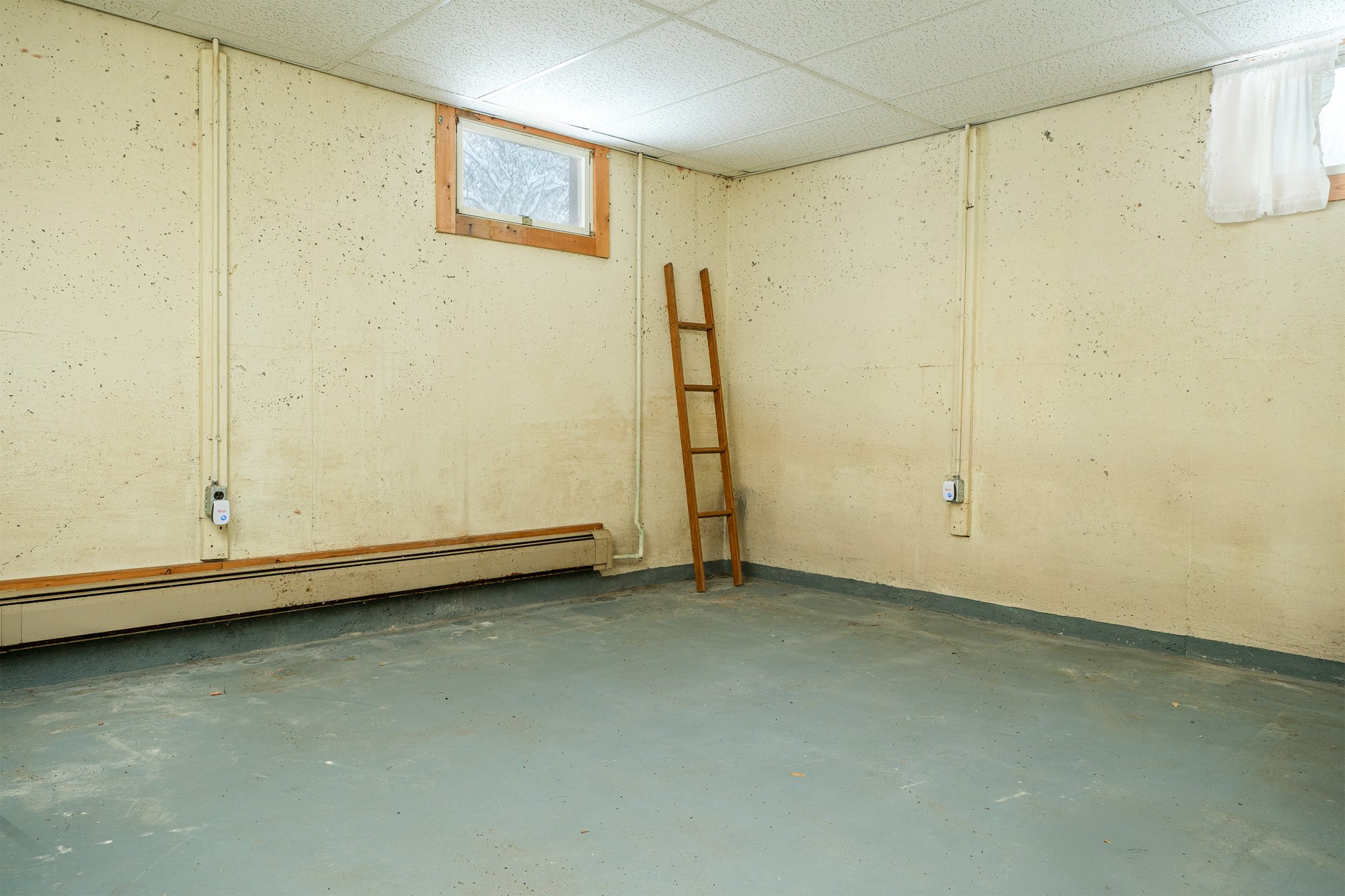 31 Lower-Level workshop- 260 Southside Dr