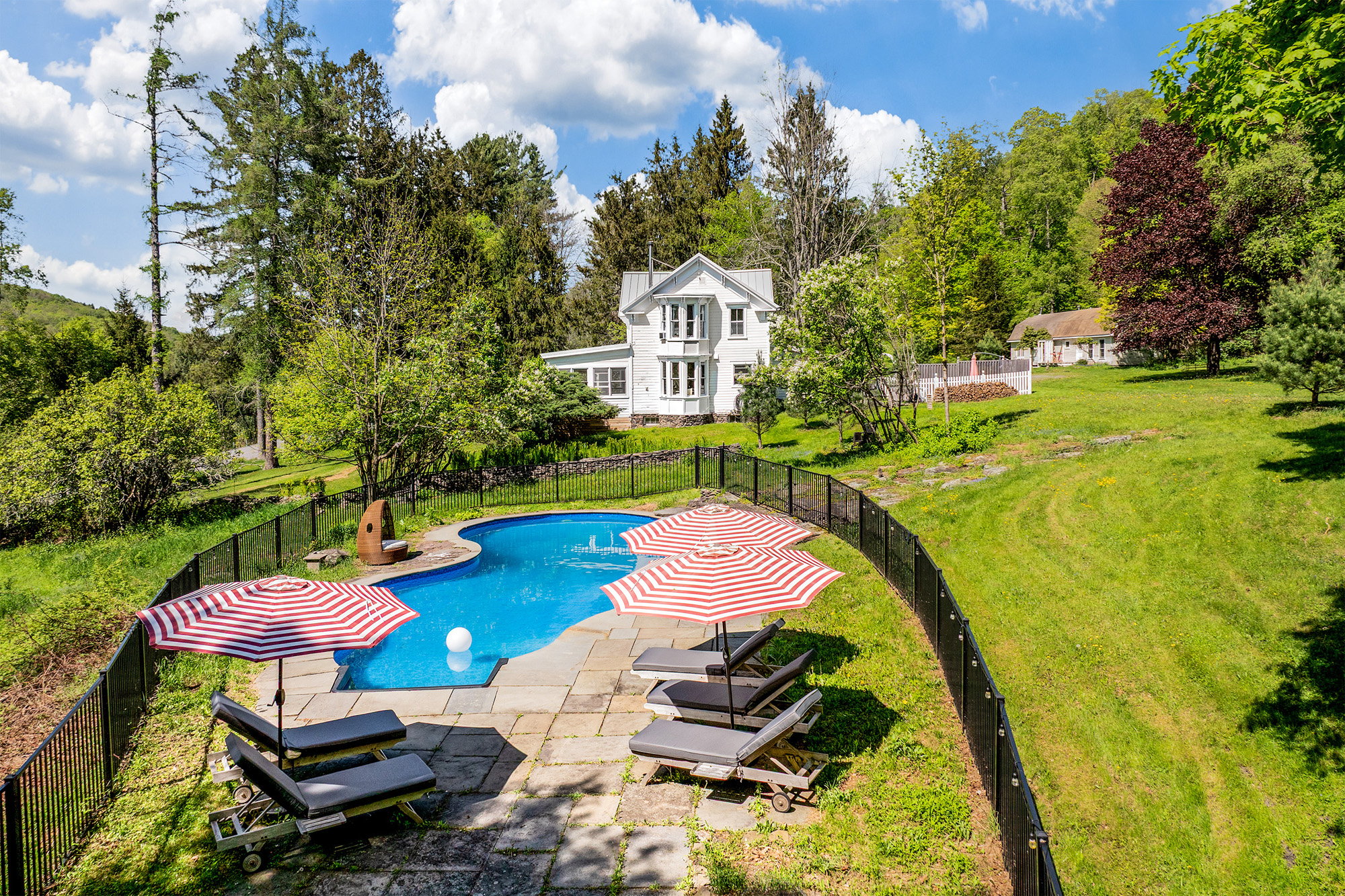 Pool / 1860 House - 336 County Highway 5, Bovina Center