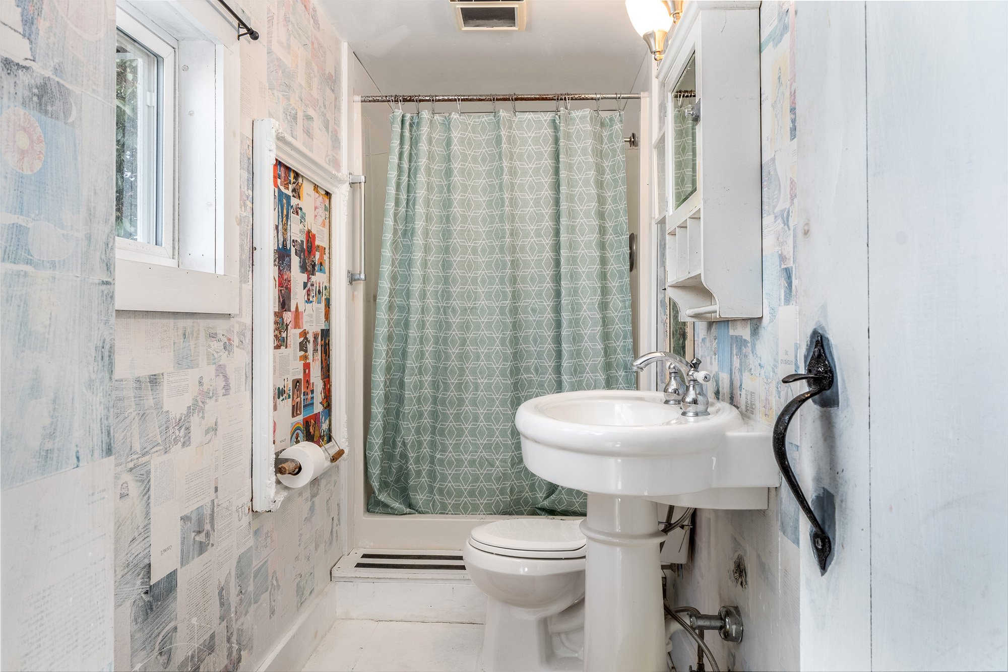 Guest Cottage Full Bath - 336 County Highway 5, Bovina Center