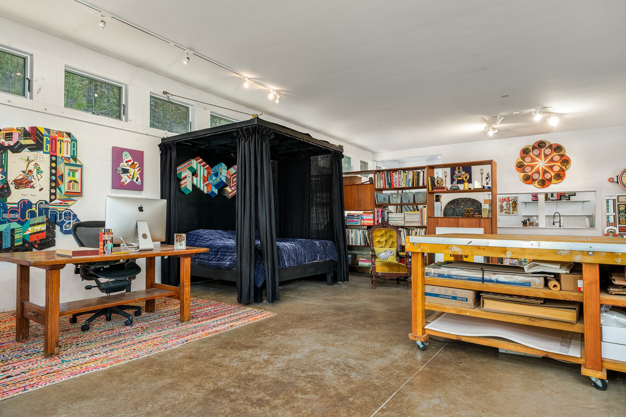Art Studio (with guest bed) - 336 County Highway 5, Bovina Center