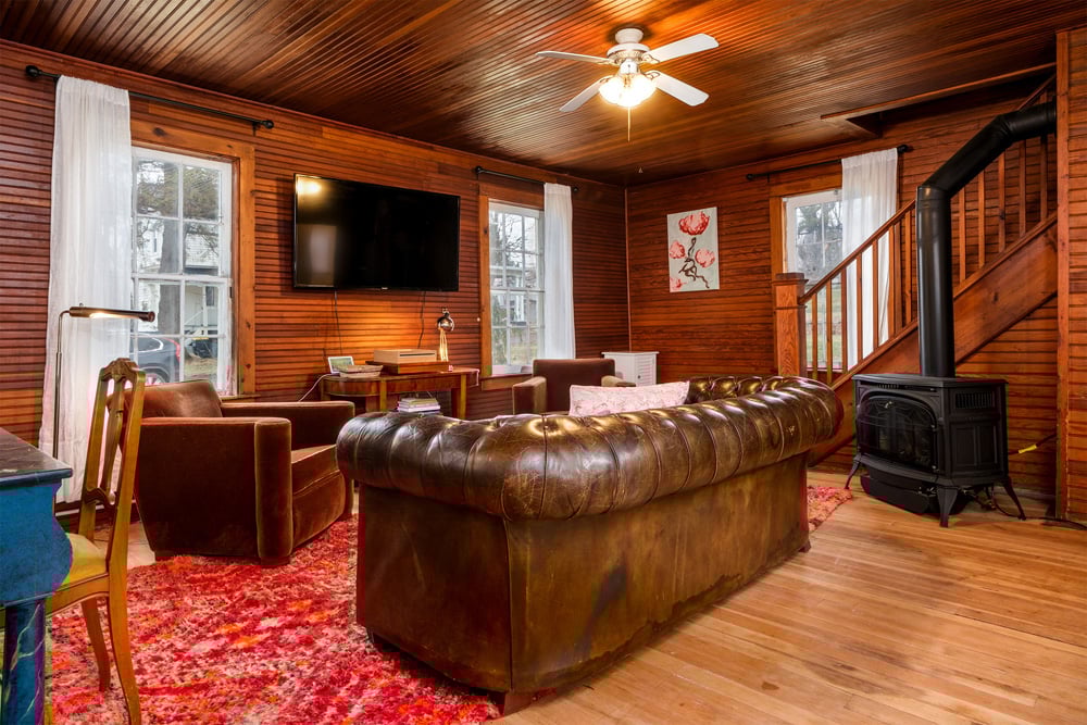 046 Cottage Living Room