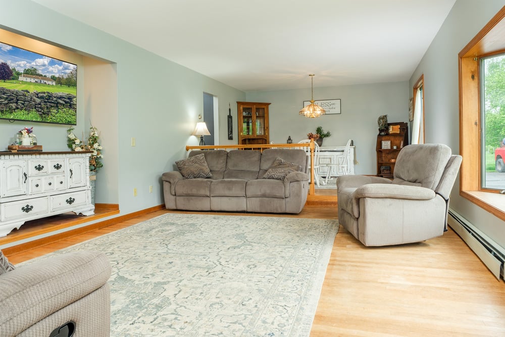 532 Wilbur Hill Rd -006