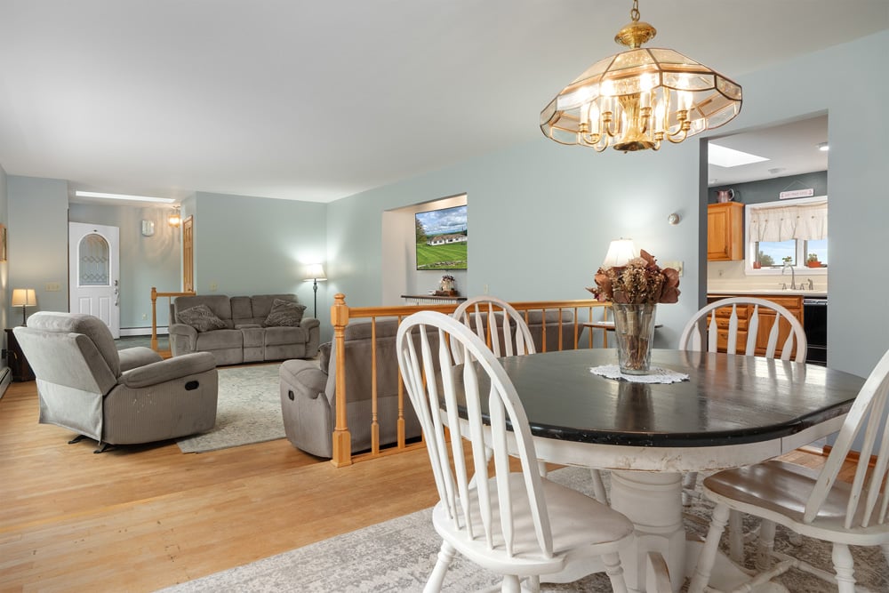 532 Wilbur Hill Rd -009