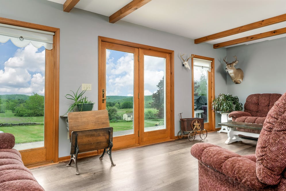 Family Room - 532 Wilbur Hill Rd