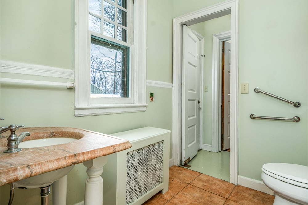 34 Chef's Kitchen w Convenient Powder Room - 6 Westridge Rd Cooperstown