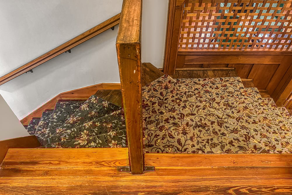 37 Central Stairs (Split Staircase) - 6 Westridge Rd Cooperstown