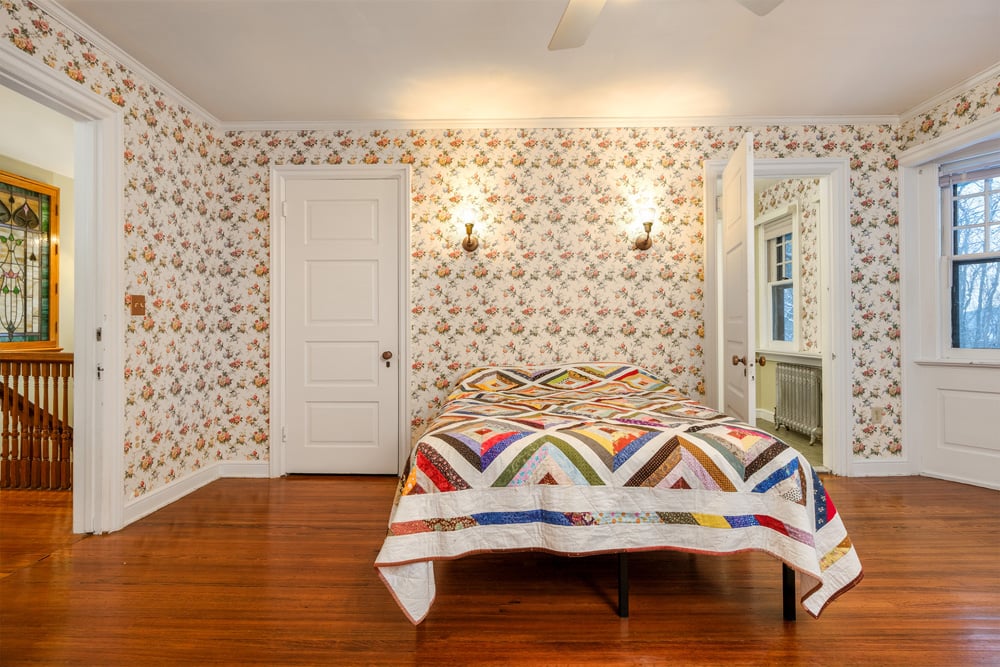 43 Bedroom #3  (Oak)w Shared Full Bath - 6 Westridge Rd Cooperstown