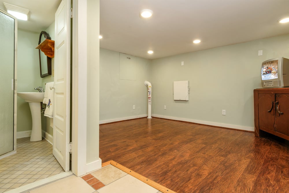 89 Caretakers' Suite (w private full bath - basement) - 6 Westridge Rd Cooperstown