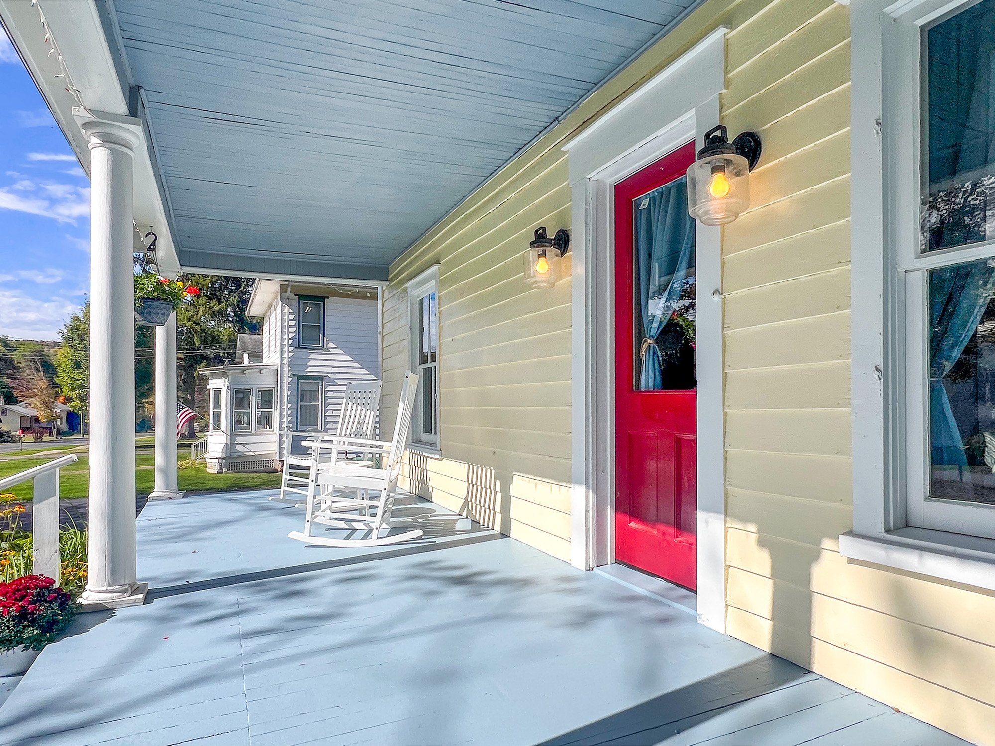 Grand Porch - 70 Case Hill Rd