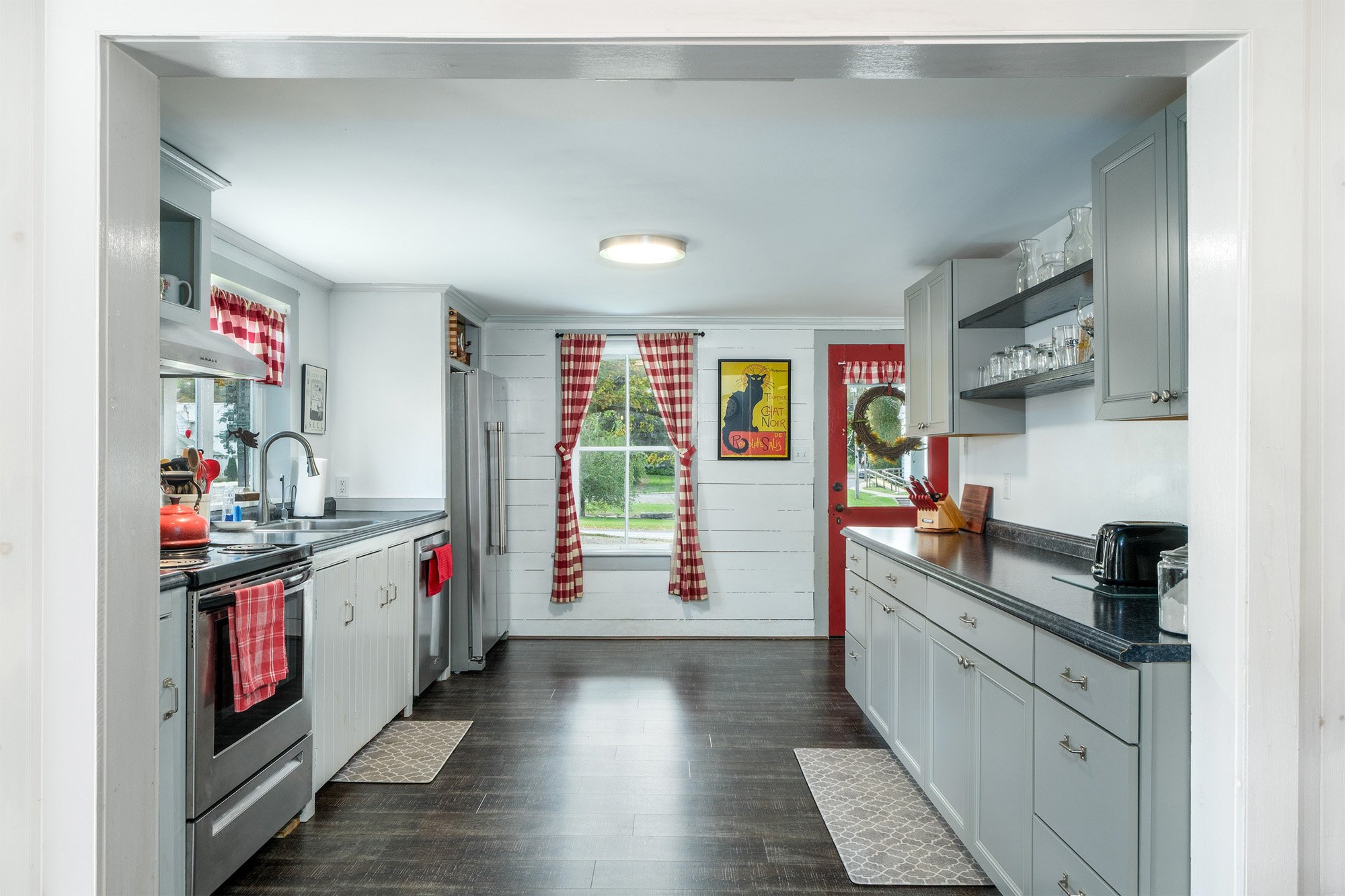 Modern Kitchen with Charm - 70 Case Hill Rd