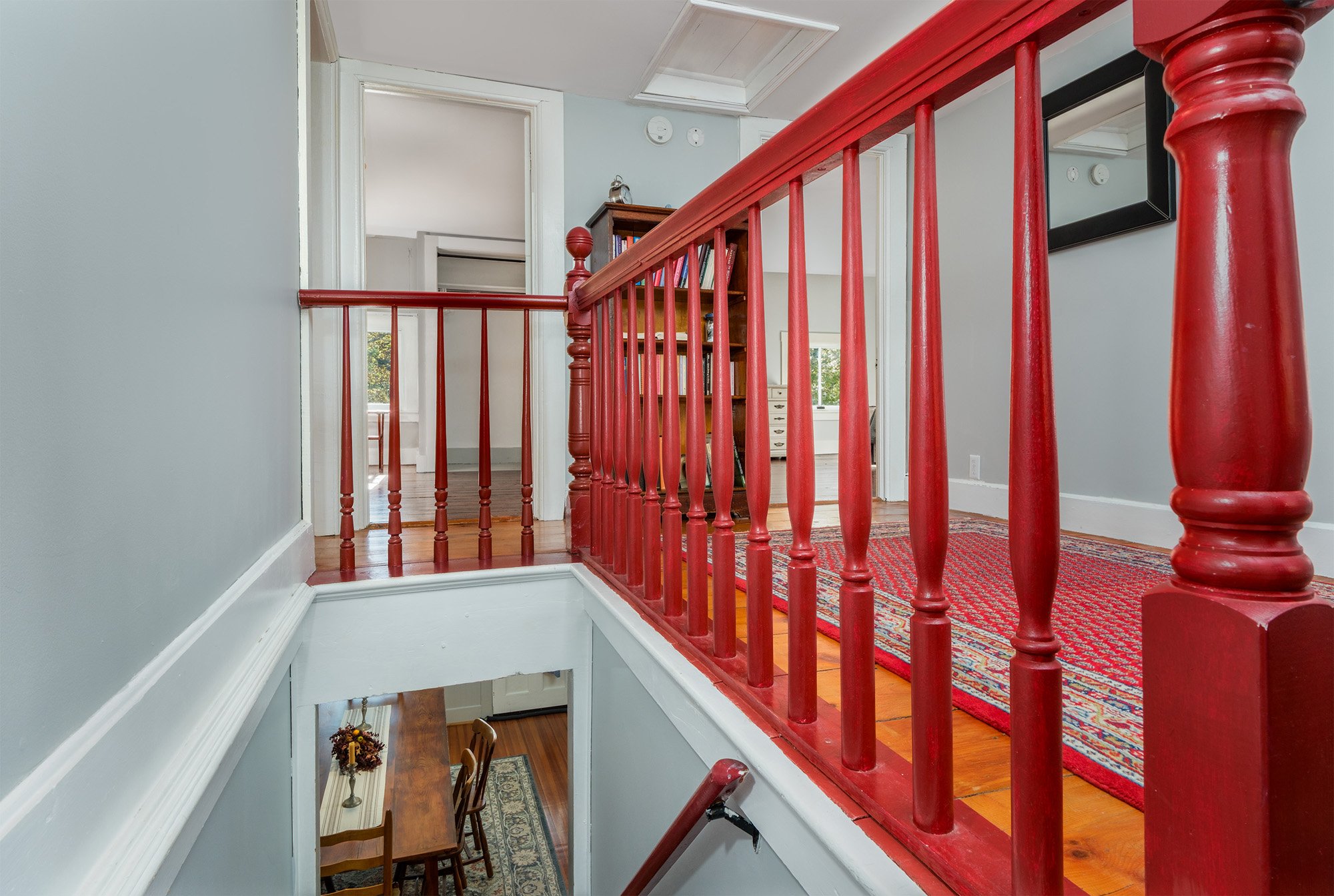 Classic Center Stairs - 70 Case Hill Rd