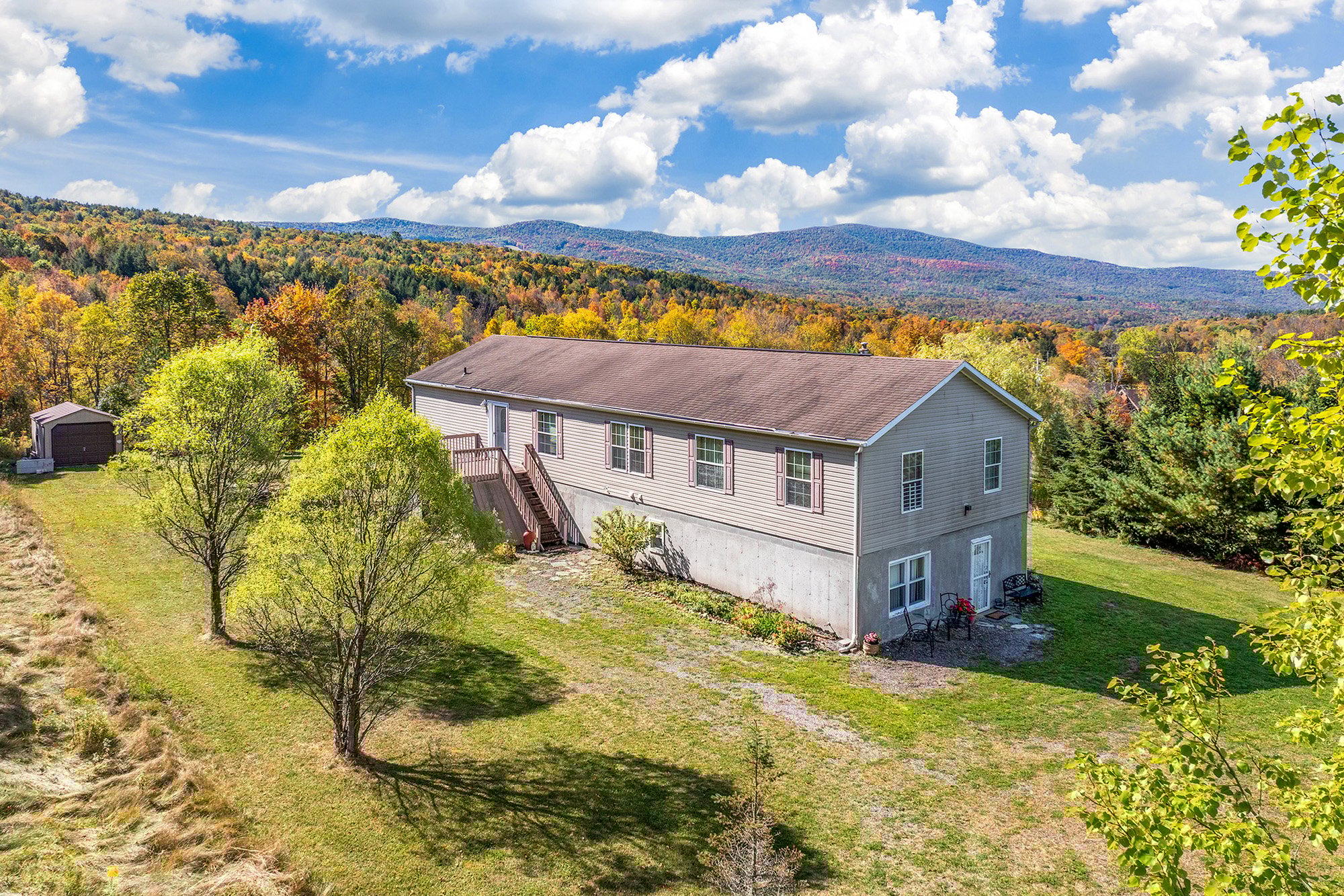 004 -- 936 Potter Mnt Rd