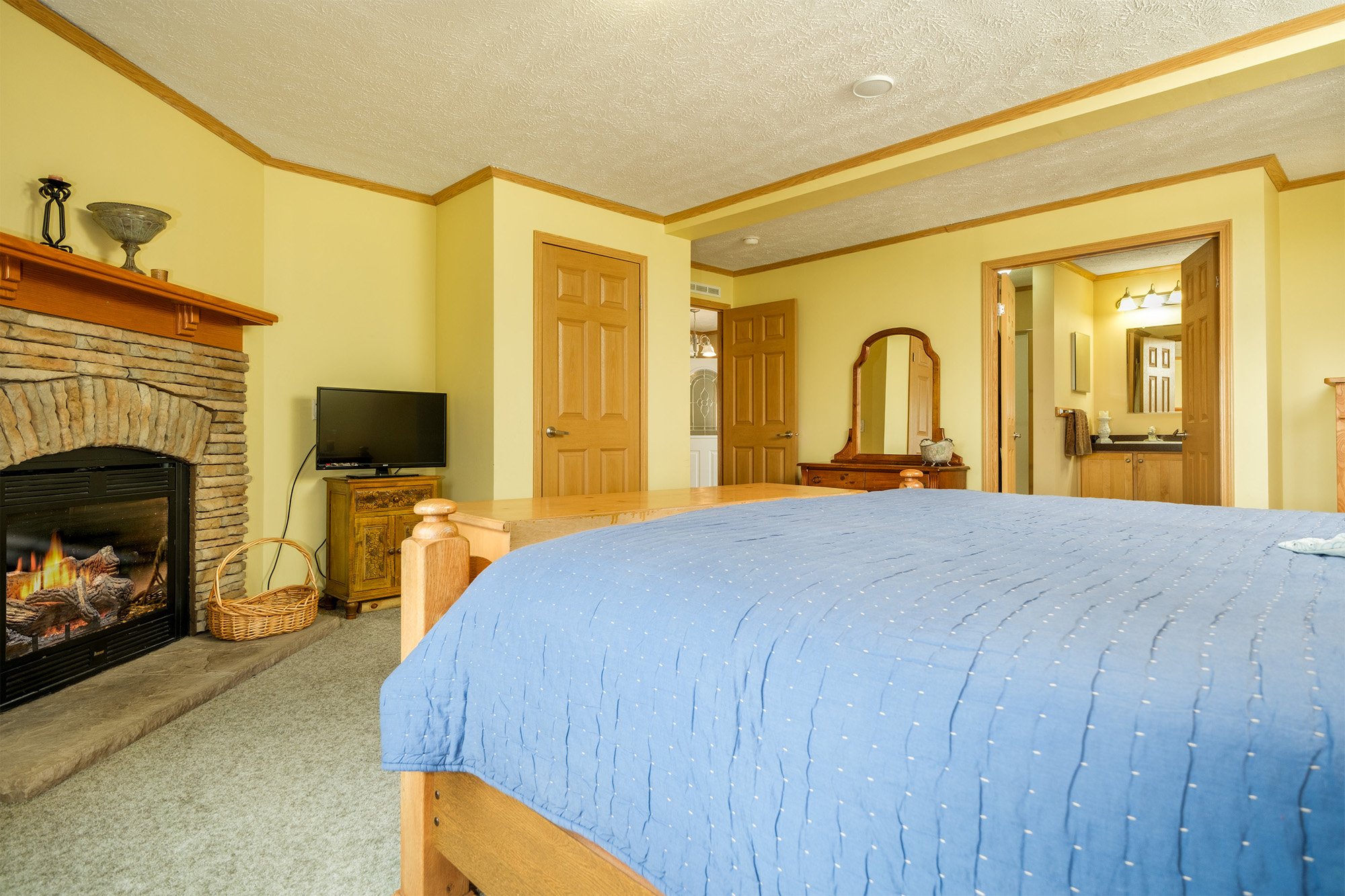 013 -- 936 Potter Mnt Rd