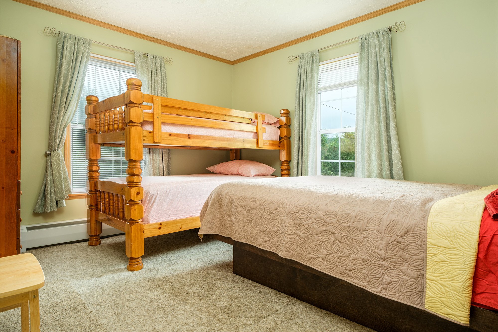 022 -- 936 Potter Mnt Rd