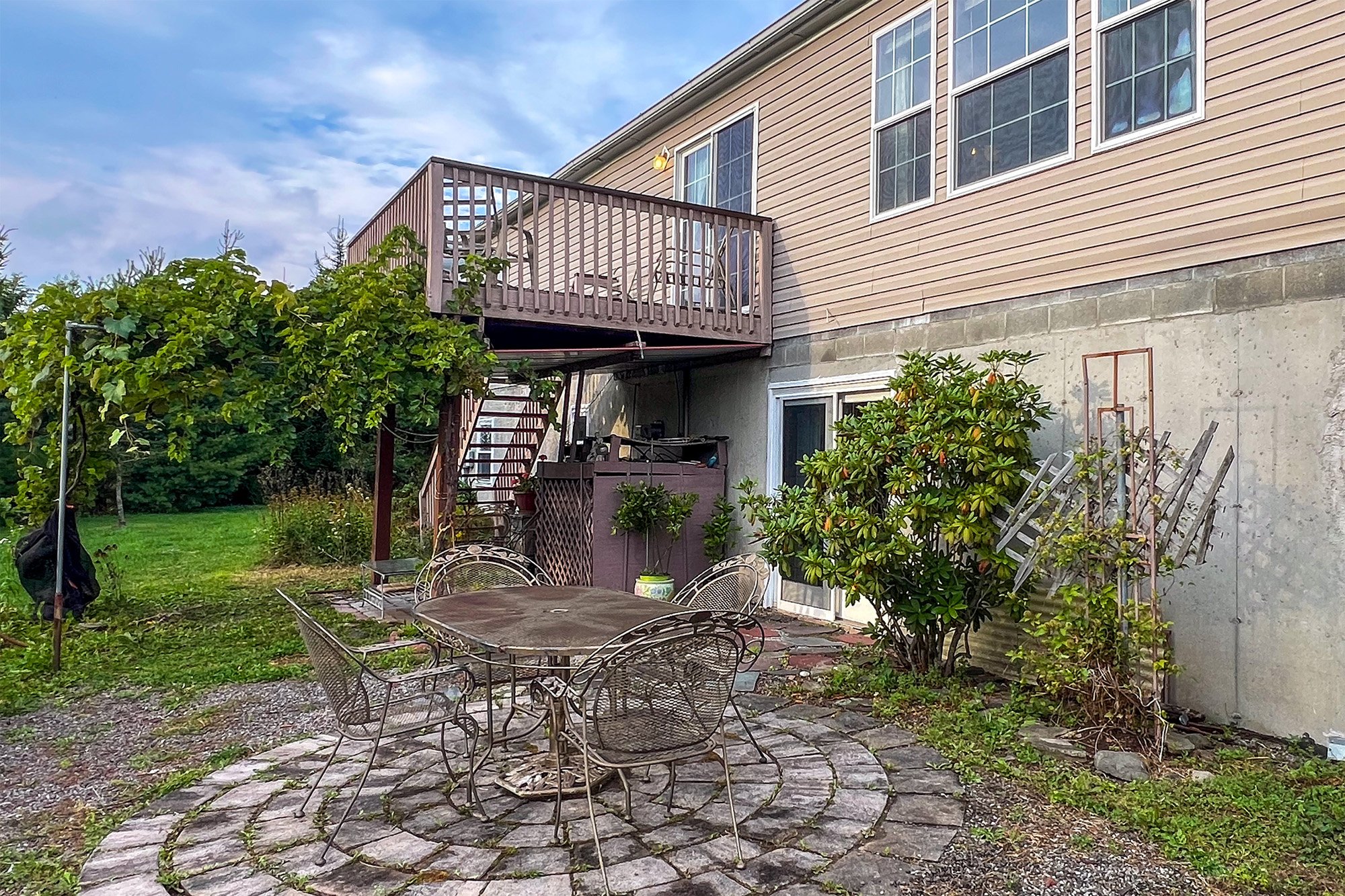 035 -- 936 Potter Mnt Rd