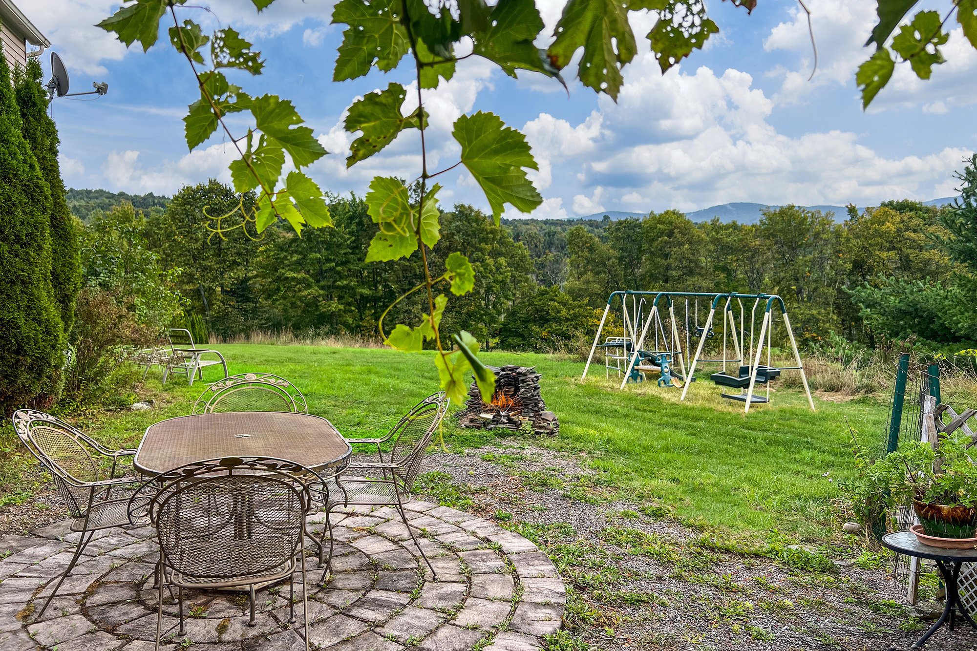 055 -- 936 Potter Mnt Rd